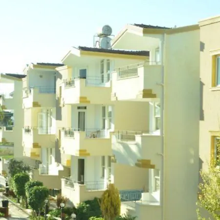 Hotel Midnight Sun 3*